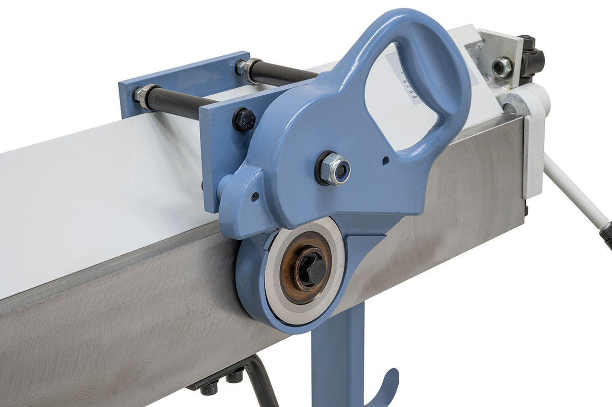 Bernardo BB 1220 RS ā Piegatrice manuale con cesoia