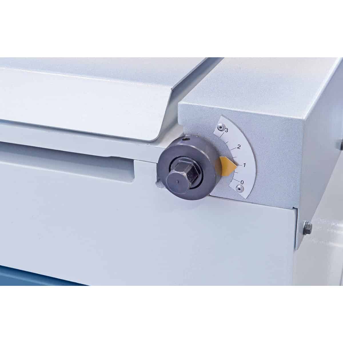 Bernardo MTE 1560 x 3 mm NCC ā Cesoia a ghigliottina motorizzata