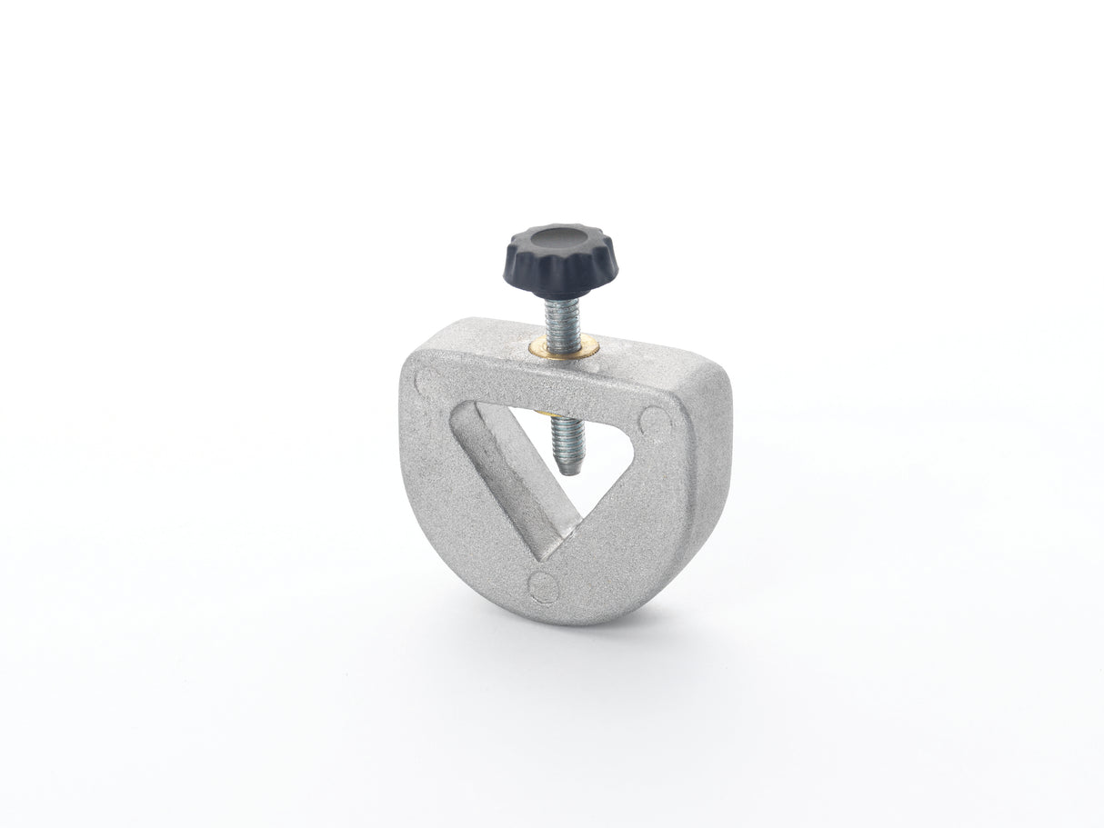 Primo piano della guida corta Record WG250/B installata su una mola, con utensile fissato per l’affilatura, evidenziando precisione e stabilità.