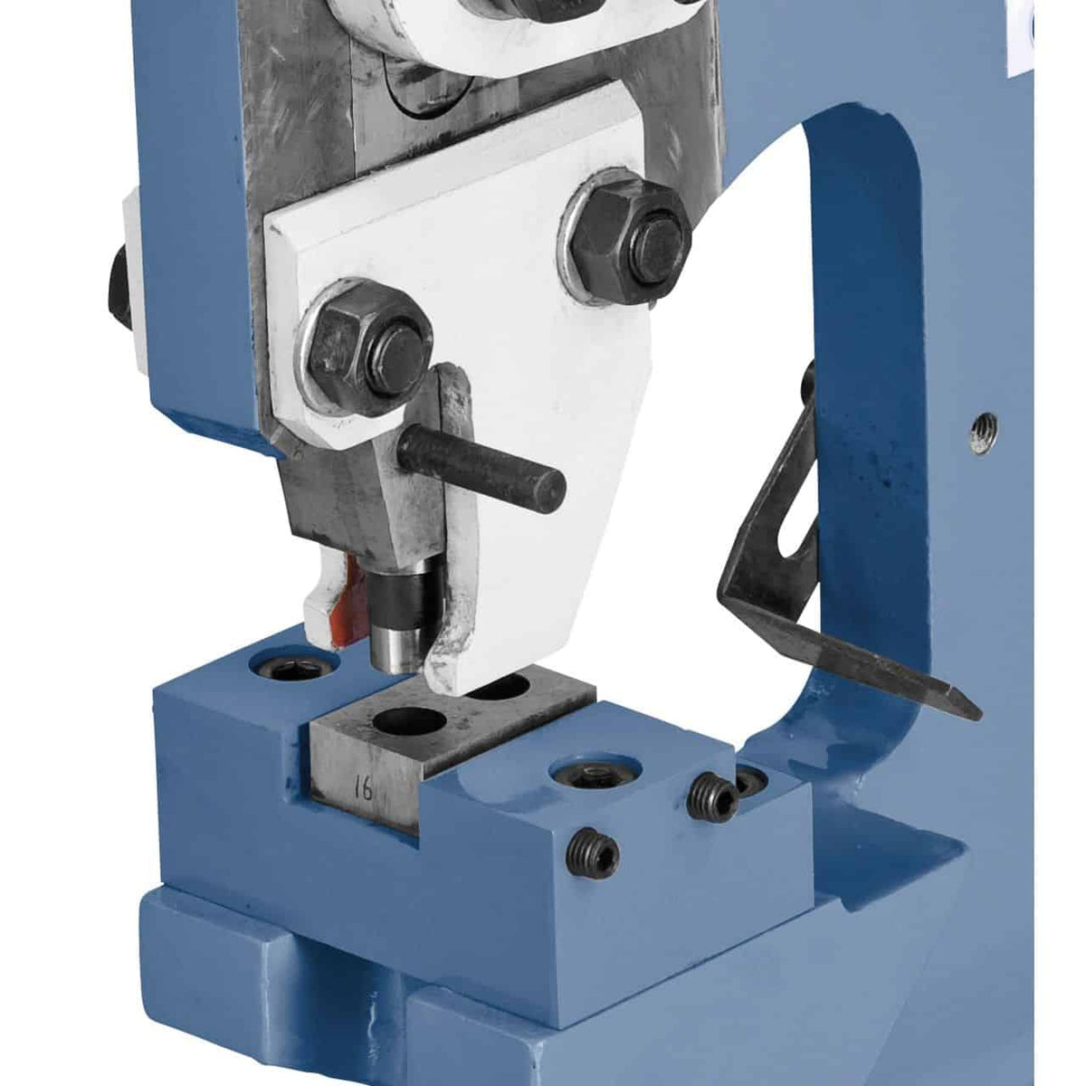Punzone da 17 mm installato su PBS 22 LS per eseguire forature precise su metallo in officina.