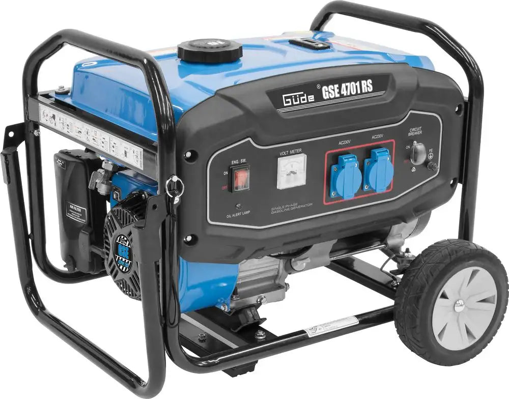 Generatore a benzina Güde GSE 4701 RS art. 40729, motore 4T OHV 224 cm³ 5,5 kW, 3.600 W, con carrello e ruote grandi, su sfondo bianco