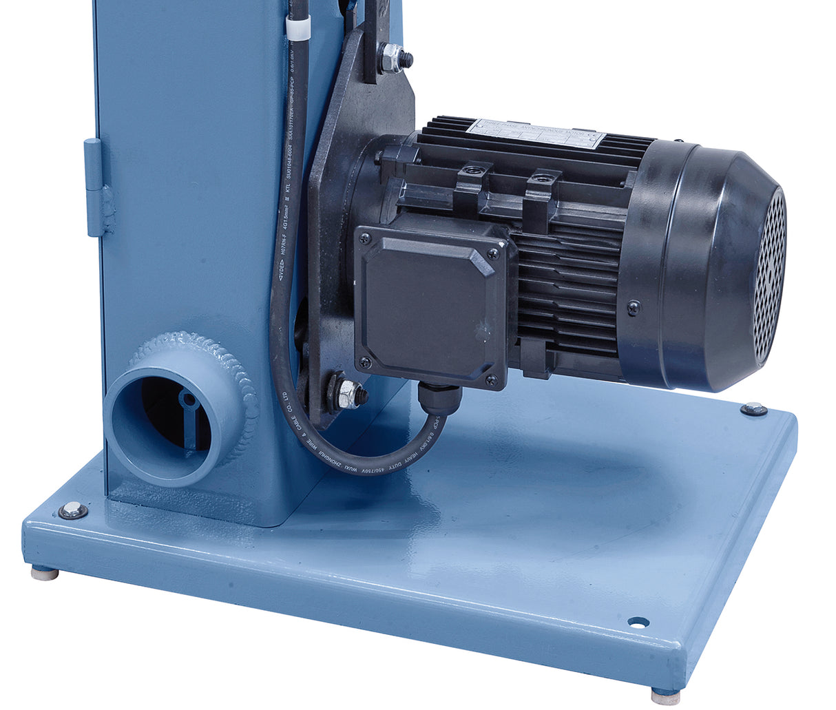 Levigatrice a nastro Bernardo VBS 75 x 2000 – Potente e versatile