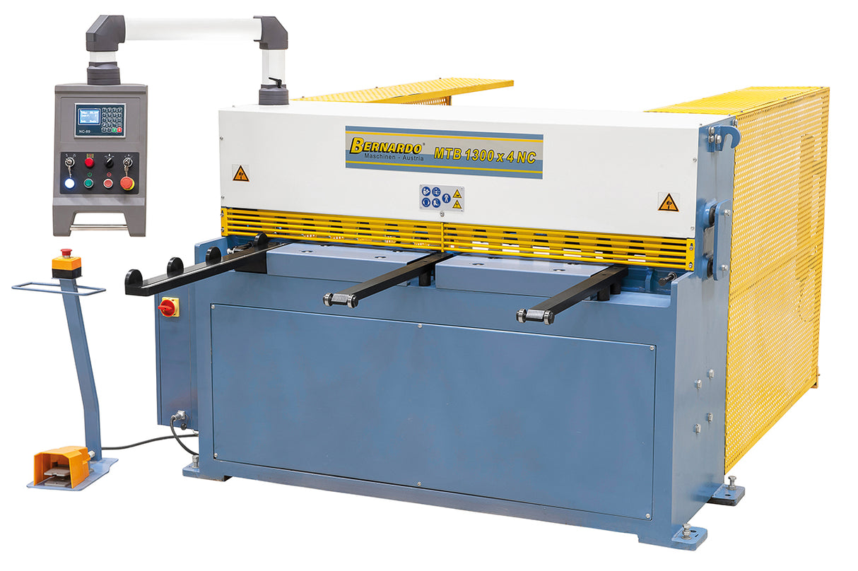 Cesoia a ghigliottina motorizzata MTB 1300 x 4 NC