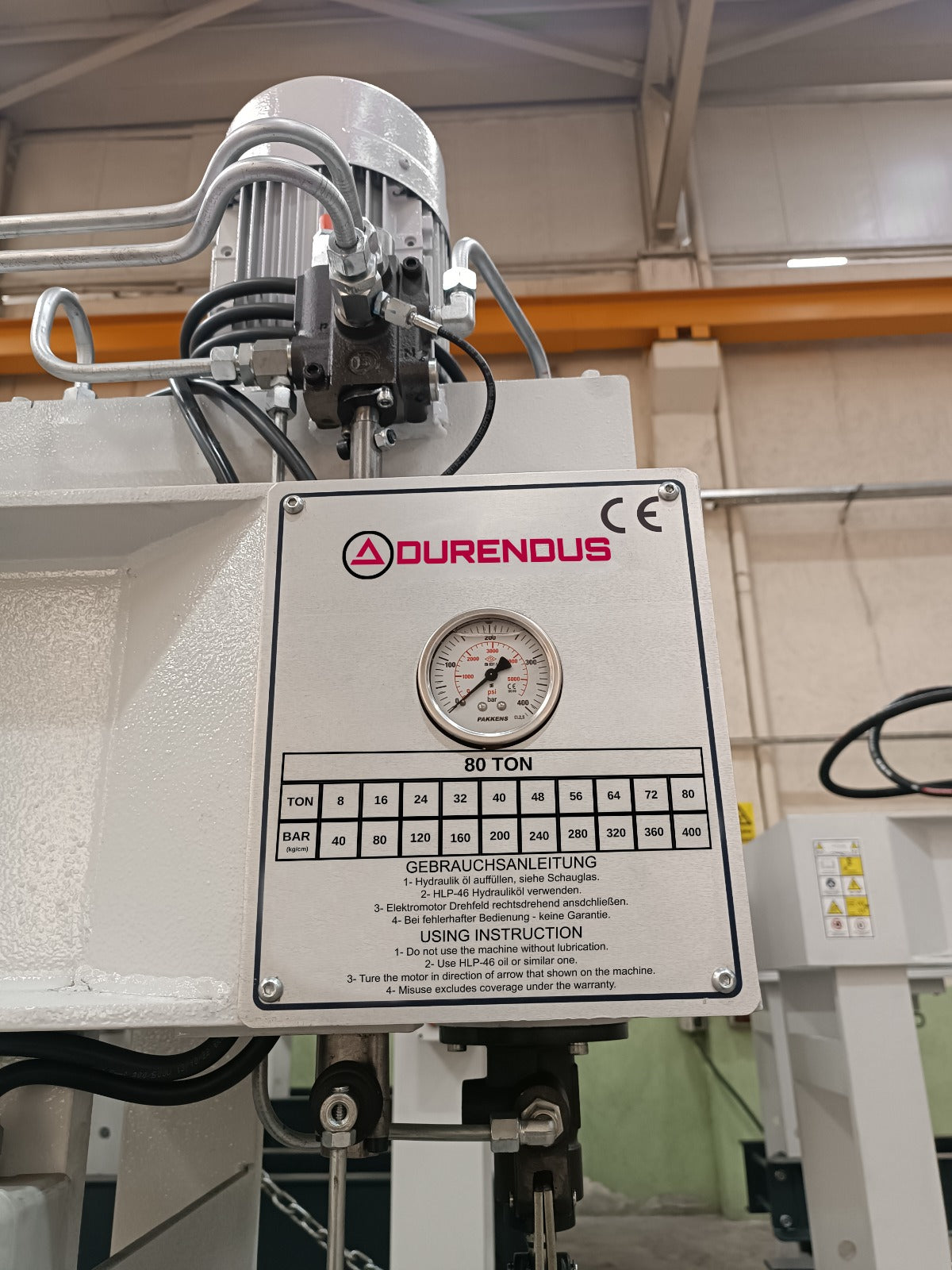 Hidravlična stiskalnica Durendus DW serije 80 ton z drsnim cilindrom