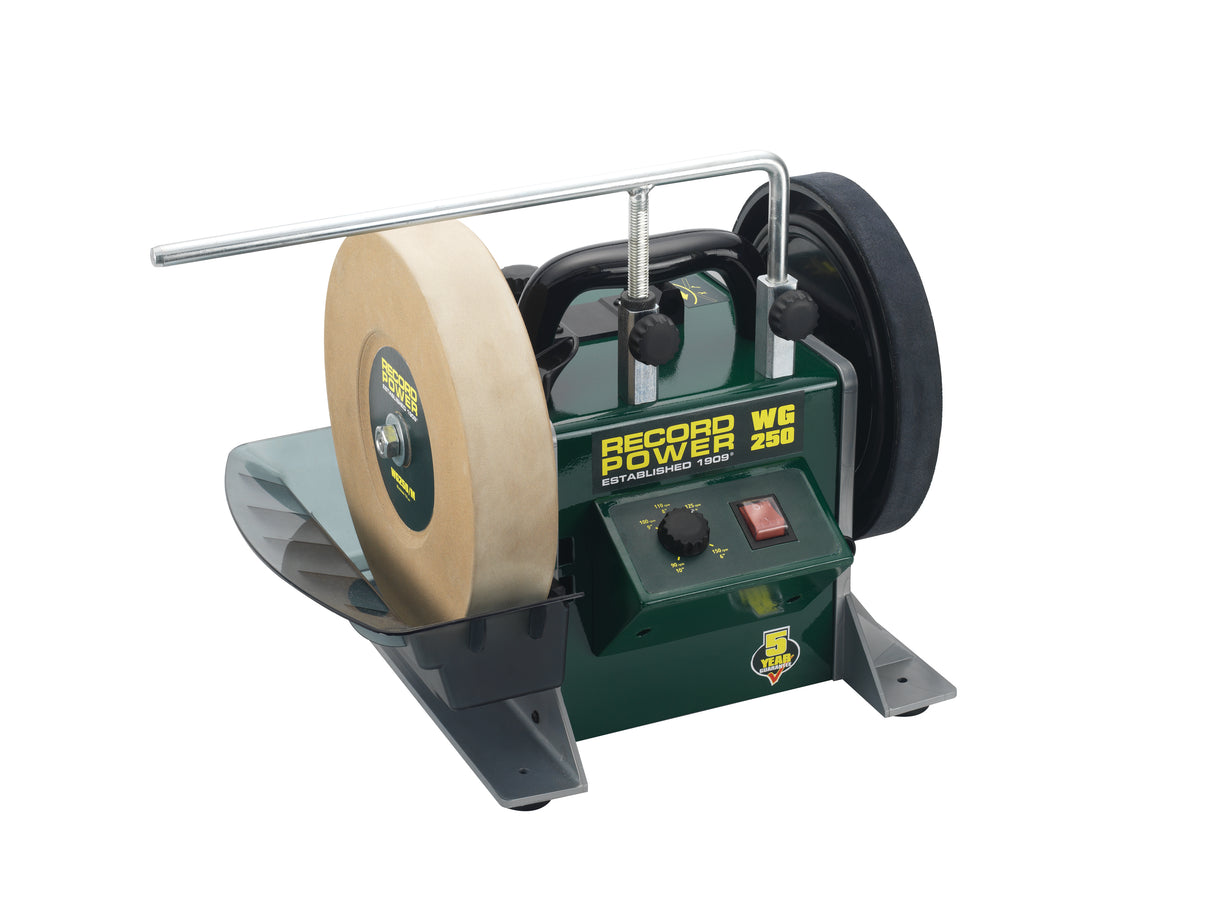 Affilatrice a secco-umido Record Power WG250 con pietra ad acqua, ruota in cuoio e set completo di accessori per affilatura professionale degli utensili.