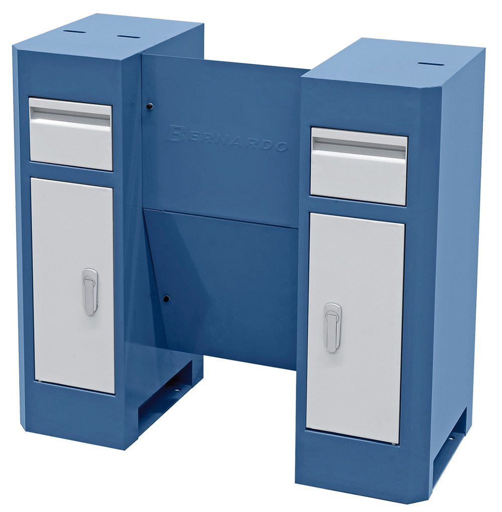 Base Bernardo Deluxe in acciaio blu colomba RAL 5014, con cassetti e vano portaoggetti, compatibile con torni Profi 450 S e Profi 450 Vario.