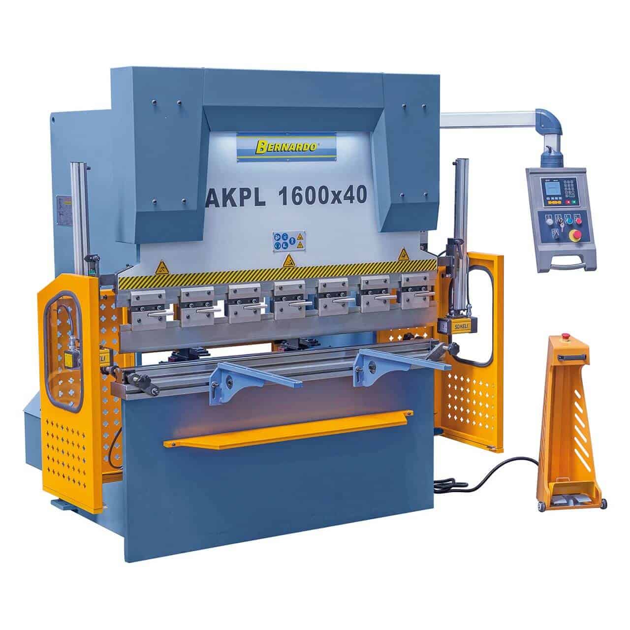 Bernardo AKPL 1600 x 63, pressa piegatrice idraulica da 63 tonnellate con CNC E21S, utensili inclusi e sistema di sicurezza SDKELI.
