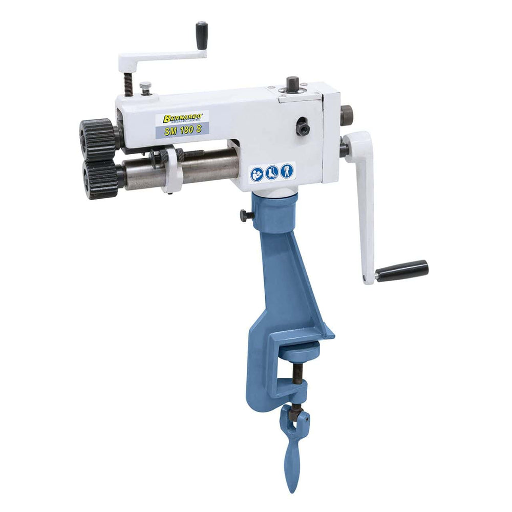 Bernardo Bordatrice manuale SM 180 S con profondità di lavoro 200 mm, 6 coppie di rulli e struttura compatta da 19 kg.