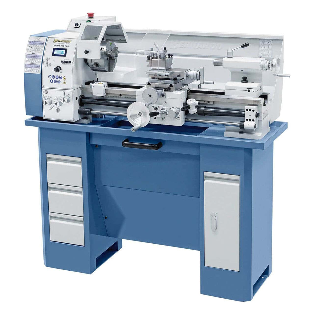 Tornio Bernardo Profi 700 PRO Vario / 230 V con mandrino in acciaio, inverter Delta, torretta rapida e accessori inclusi.
