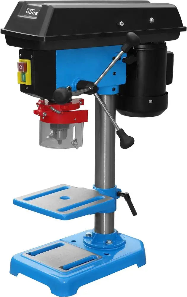 Trapano da banco Guede GTB 13/355 con regolazione a 5 velocità, motore da 350W, tavolo inclinabile e mandrino a cremagliera.