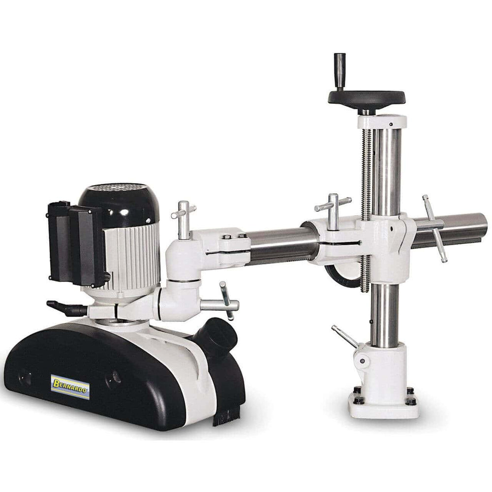 Trascinatore Bernardo MX 38 con rulli da Ø 120 x 60 mm e 8 velocità regolabili, ideale per falegnamerie professionali.